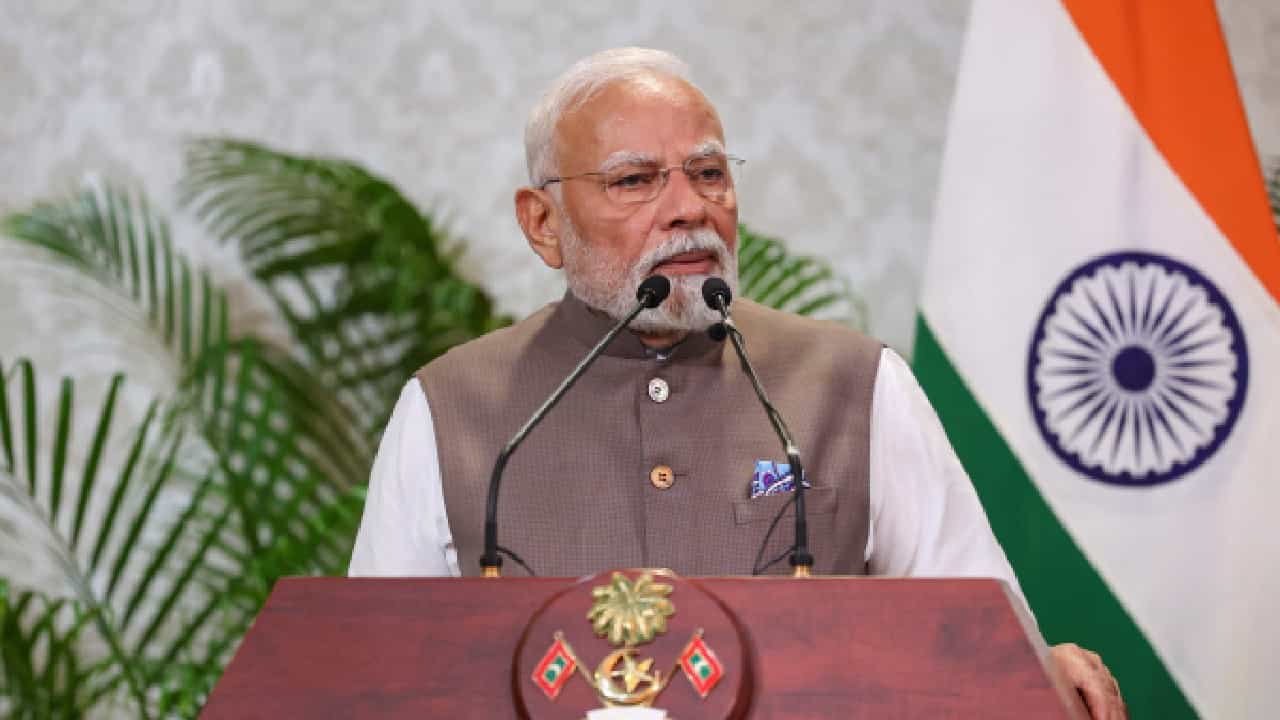ತಮಿಳುನಾಡಿನಲ್ಲಿ ಪ್ರಧಾನಿ ಮೋದಿ; ಮಹತ್ವದ 3 ರೈಲ್ವೆ ಯೋಜನೆಗಳಿಗೆ ಚಾಲನೆ