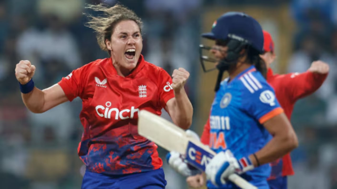 IND vs ENG: ಟಿ20 ಸರಣಿಯ ನಡುವೆ ಇಂಗ್ಲೆಂಡ್ಗೆ ಆಘಾತ; 3ನೇ ಪಂದ್ಯದಿಂದ ಕ್ಯಾಪ್ಟನ್ ಔಟ್ IND vs ENG: ಟಿ20 ಸರಣಿಯ ನಡುವೆ ಇಂಗ್ಲೆಂಡ್ಗೆ ಆಘಾತ; 3ನೇ ಪಂದ್ಯದಿಂದ ಕ್ಯಾಪ್ಟನ್ ಔಟ್