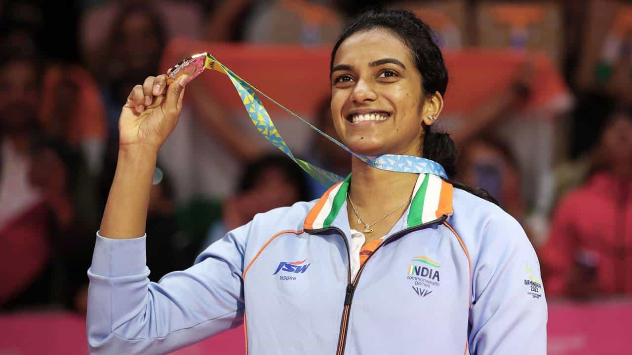 ಬ್ಯಾಡ್ಮಿಂಟನ್ ತಾರೆ ಪಿವಿ ಸಿಂಧು ತಂಡದಲ್ಲಿ ಖಾಲಿ ಹುದ್ದೆಗೆ ನೇಮಕಾತಿ; ಬೆಂಗಳೂರಿಗರೇ ನಿಮಗಿದು ಸುವರ್ಣವಕಾಶ