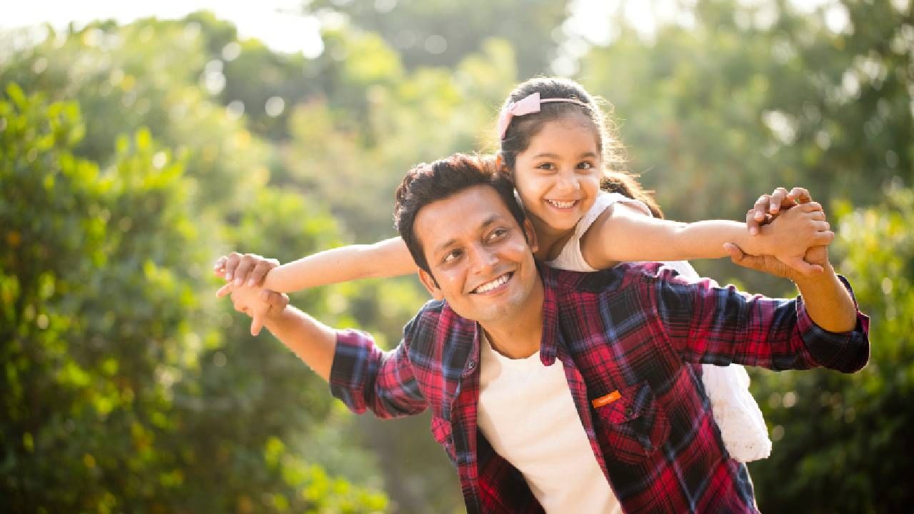 Parenting Tips: ತಂದೆಯಾದವನು ತನ್ನ ಮಗಳ ಮುಂದೆ ಈ ಕೆಲಸಗಳನ್ನು ಮಾಡಲೇಬಾರದಂತೆ Parenting Tips: ತಂದೆಯಾದವನು ತನ್ನ ಮಗಳ ಮುಂದೆ ಈ ಕೆಲಸಗಳನ್ನು ಮಾಡಲೇಬಾರದಂತೆ