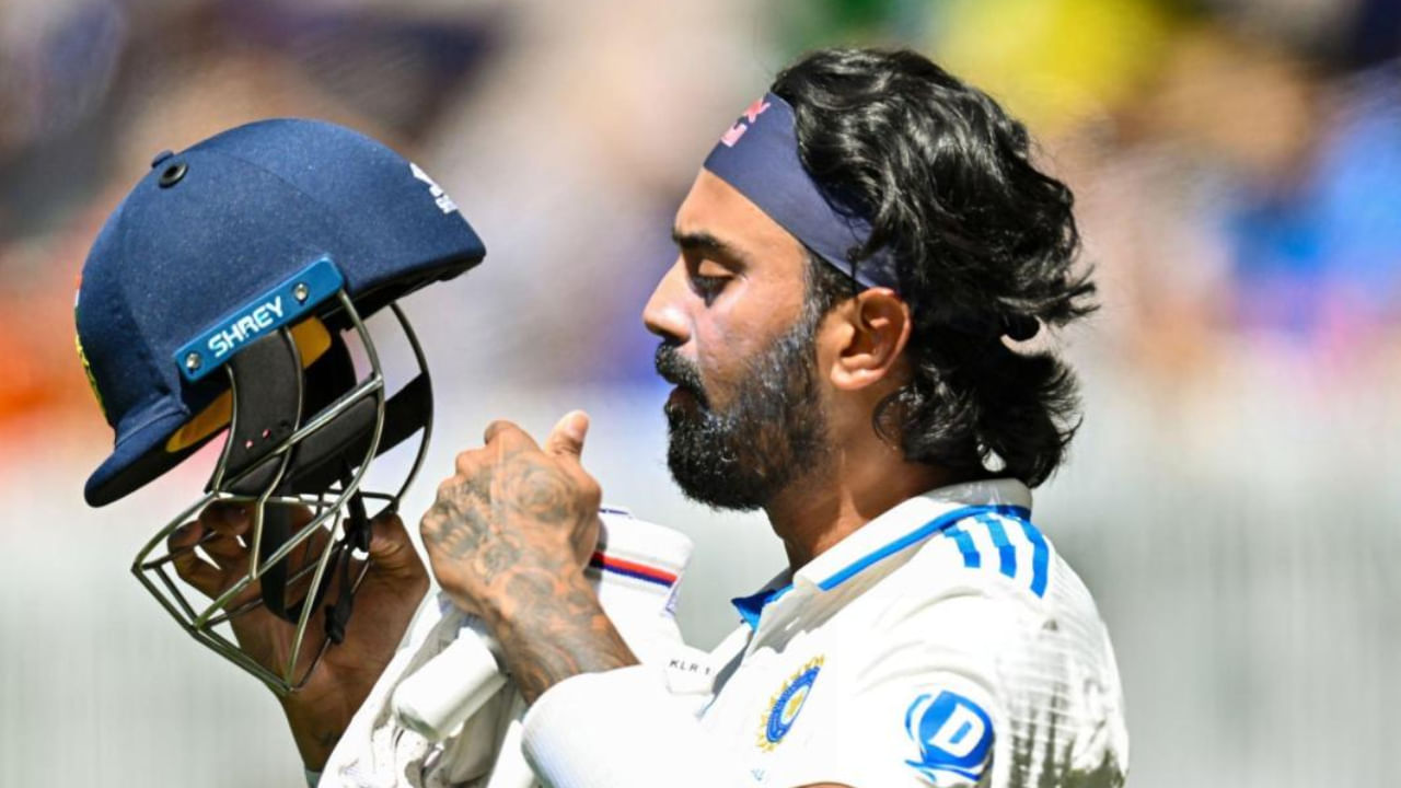 ಇಂಗ್ಲೆಂಡ್ ವಿರುದ್ಧದ ಟೆಸ್ಟ್ ಸರಣಿಯಲ್ಲಿ ಅನುಭವಿ ಭಾರತೀಯ ತಂಡದ ಆರಂಭಿಕ ಆಟಗಾರ ಕೆ.ಎಲ್. ರಾಹುಲ್ ಅವರ ಪ್ರದರ್ಶನ ಅತ್ಯುತ್ತಮವಾಗಿದೆ. ಹೀಗಾಗಿಯೇ ರಾಹುಲ್ ಈ ಟೆಸ್ಟ್ ಸರಣಿಯಲ್ಲಿ ಅತಿ ಹೆಚ್ಚು ರನ್ ಗಳಿಸಿದ ಬ್ಯಾಟ್ಸ್ಮನ್ಗಳ ಪಟ್ಟಿಯಲ್ಲಿ ನಾಲ್ಕನೇ ಸ್ಥಾನದಲ್ಲಿದ್ದಾರೆ. ಈಗ ಈ ಎರಡೂ ತಂಡಗಳ ನಡುವಿನ ನಾಲ್ಕನೇ ಟೆಸ್ಟ್ ಜುಲೈ 23 ರಿಂದ ಮ್ಯಾಂಚೆಸ್ಟರ್ನಲ್ಲಿ ಪ್ರಾರಂಭವಾಗಲಿದ್ದು, ಈ ಪಂದ್ಯ ರಾಹುಲ್ಗೆ ಬಹಳ ಮುಖ್ಯವಾಗಲಿದೆ.