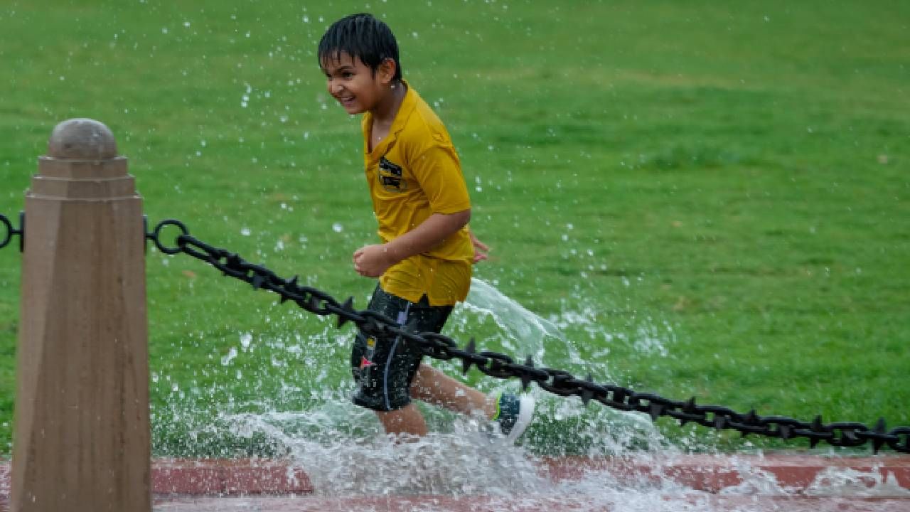 Karnataka Rains: ಕರ್ನಾಟಕದ ಕರಾವಳಿಯಲ್ಲಿ ಜುಲೈ 7ರವರೆಗೂ ಮಳೆ ಜೋರು, ಯೆಲ್ಲೋ ಅಲರ್ಟ್​