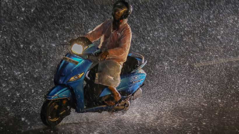 Karnataka Rains: ಹಾಸನ, ಶಿವಮೊಗ್ಗ ಸೇರಿ ಕರ್ನಾಟಕದ 6 ಜಿಲ್ಲೆಗಳಿಗೆ ಮಳೆಯ ರೆಡ್ ಅಲರ್ಟ್, ಇಂದು ಭಾರಿ ಮಳೆ