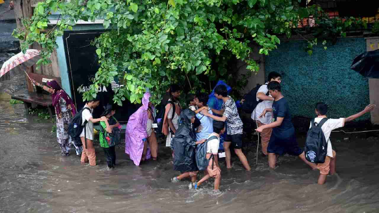 Karnataka Rains: ಕೊಡಗು ಸೇರಿ ಕರ್ನಾಟಕದ ಈ ಜಿಲ್ಲೆಗಳಿಗೆ ರೆಡ್ ಅಲರ್ಟ್, ಜು.24ರವರೆಗೂ ಹುಚ್ಚು ಮಳೆ