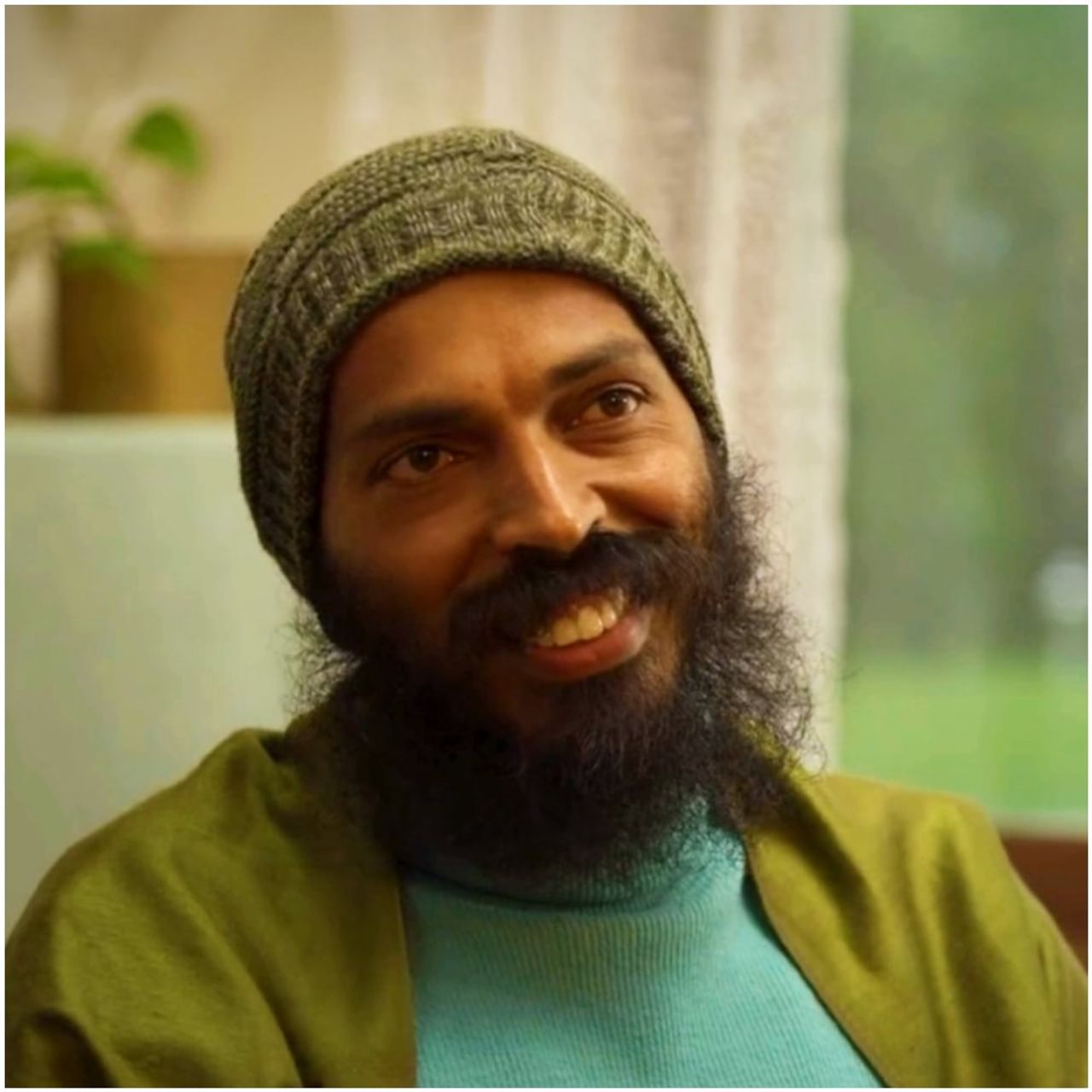 ‘ಸು ಫ್ರಮ್ ಸೋ’ ಸಿನಿಮಾದಲ್ಲಿ ರಾಜ್ ಬಿ ಶೆಟ್ಟಿ ಅವರು ನಿರ್ಮಾಣ ಮಾಡಿದ್ದಾರೆ. ಈ ಸಿನಿಮಾ ಜನರ ಮನ ಗೆದ್ದಿದೆ. ಈ ಚಿತ್ರವನ್ನು ಅವರು ನಿರ್ಮಾಣ ಮಾಡುವಂಥ ಬೋಲ್ಡ್ ನಿರ್ಧಾರ ತೆಗೆದುಕೊಂಡಿದ್ದಾರೆ ಅನ್ನೋದು ವಿಶೇಷ.