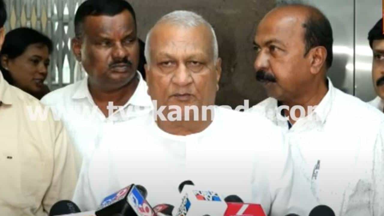 ನನ್ನ ಸಮಸ್ಯೆಗಳಿಗೆ ಸುರ್ಜೆವಾಲಾ ಸ್ಪಂದಿಸಿದ್ದಾರೆ, ಪರಿಹಾರ ಒದಗಿಸುವ ಆಶ್ವಾಸನೆ ನೀಡಿದ್ದಾರೆ: ರಾಜು ಕಾಗೆ, ಶಾಸಕ ನನ್ನ ಸಮಸ್ಯೆಗಳಿಗೆ ಸುರ್ಜೆವಾಲಾ ಸ್ಪಂದಿಸಿದ್ದಾರೆ, ಪರಿಹಾರ ಒದಗಿಸುವ ಆಶ್ವಾಸನೆ ನೀಡಿದ್ದಾರೆ: ರಾಜು ಕಾಗೆ, ಶಾಸಕ