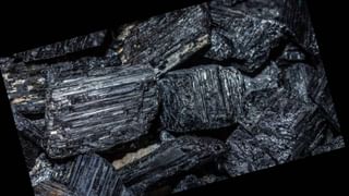 ತಡಬಡಾಯಿಸುತ್ತಿರುವ ಬಾಂಗ್ಲಾದೇಶ; ಟ್ರಂಪ್ ಟ್ಯಾರಿಫ್​ನಿಂದ ಬಾಂಗ್ಲಾಗೆ ಭಾರೀ ಹೊಡೆತ; ಭಾರತಕ್ಕೆ ಎಷ್ಟು ಲಾಭ?