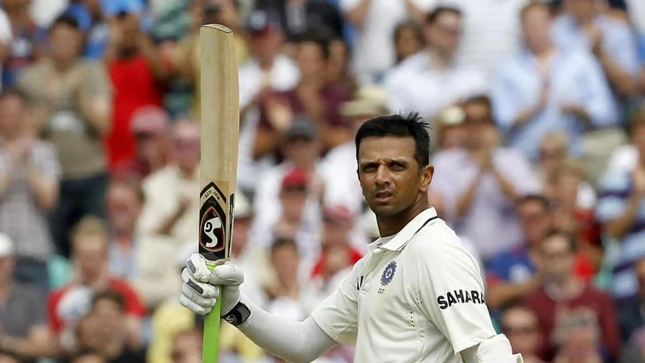 ಟೆಸ್ಟ್ ಕ್ರಿಕೆಟ್ನಲ್ಲಿ ಬರೋಬ್ಬರಿ 31258 ಎಸೆತಗಳನ್ನು ಎದುರಿಸುವ ಮೂಲಕ ರಾಹುಲ್ ದ್ರಾವಿಡ್ ವಿಶ್ವ ದಾಖಲೆ ಬರೆದಿದ್ದಾರೆ. ಆ ನಂತರದ ಸ್ಥಾನಗಳಲ್ಲಿ ಸಚಿನ್ ತೆಂಡೂಲ್ಕರ್ (29437), ಜಾಕ್ಸ್ ಕಾಲಿಸ್ (28903), ಶಿವನರೈನ್ ಚಂದ್ರಪಾಲ್ (27395), ಅಲನ್ ಬಾರ್ಡರ್ (27002), ಅಲಸ್ಟೈರ್ ಕುಕ್ (26562). ಇದೀಗ ಈ ಪಟ್ಟಿಗೆ 23015 ಎಸೆತಗಳನ್ನು ಎದುರಿಸಿರುವ ಜೋ ರೂಟ್ ಎಂಟ್ರಿ ಕೊಟ್ಟಿದ್ದಾರೆ.