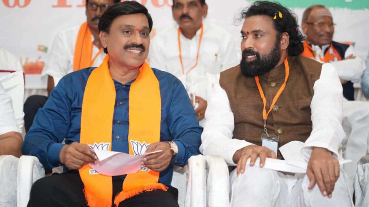 ಕೊನೆಗೂ ಮುನಿಸು ಮರೆತು ಒಂದಾದ ಜನಾರ್ದನ ರೆಡ್ಡಿ, ಶ್ರೀರಾಮುಲು: ಇಬ್ಬರು ನಾಯಕರು ಹೇಳಿದ್ದಿಷ್ಟು