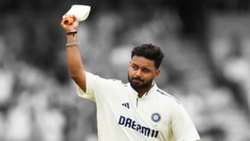 ಮೂರೇ ಮೂರು ಸಿಕ್ಸ್... ಹೊಸ ಇತಿಹಾಸದ ಸನಿಹದಲ್ಲಿ ರಿಷಭ್ ಪಂತ್