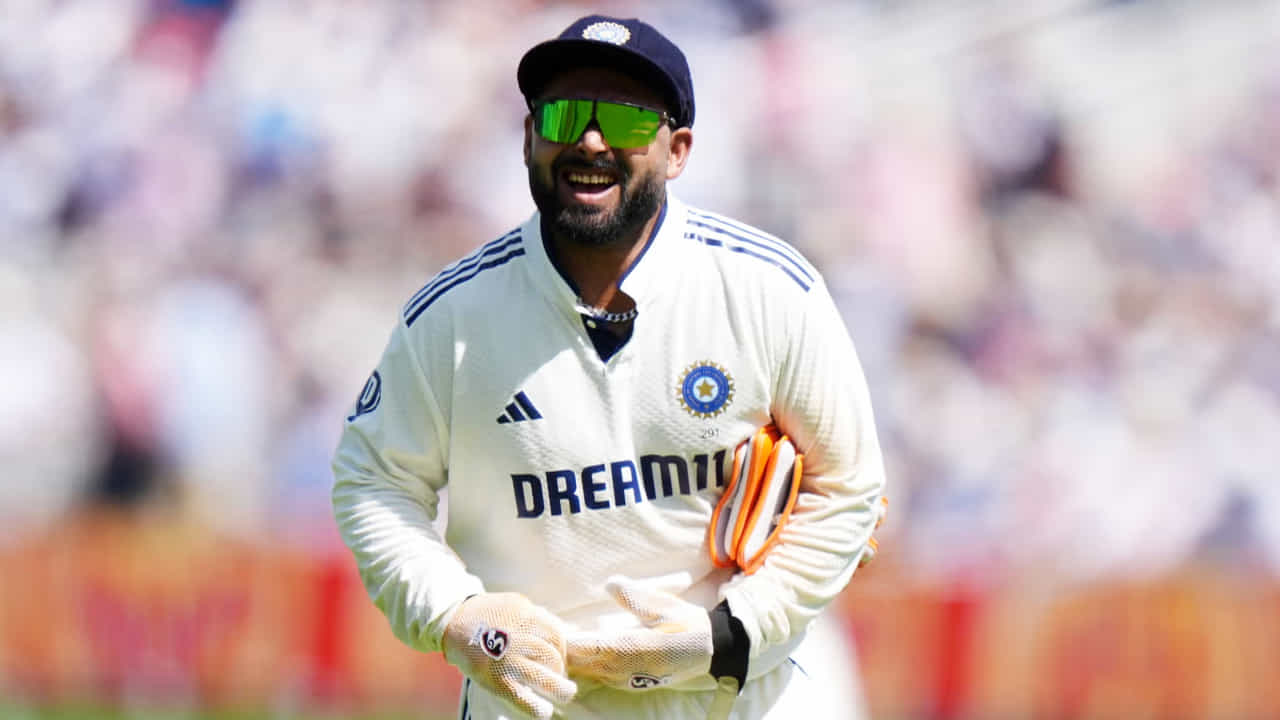 IND vs ENG: 4ನೇ ಟೆಸ್ಟ್​ನಲ್ಲಿ ರಿಷಭ್ ಪಂತ್ ಕೇವಲ ಬ್ಯಾಟರ್
