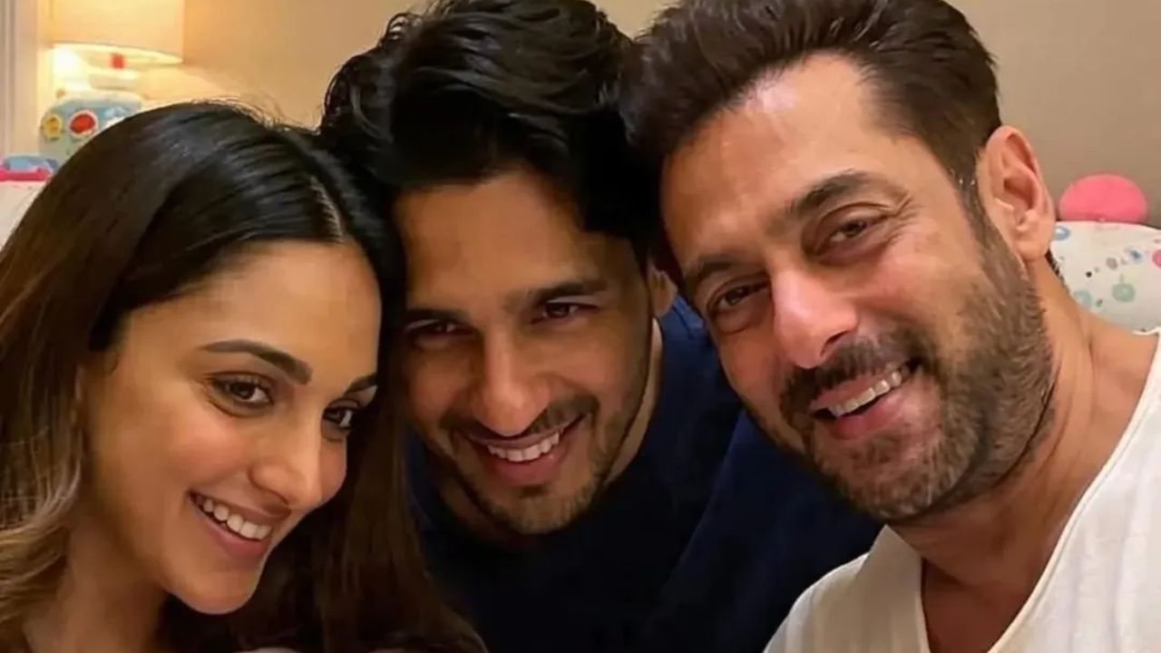 ಕಿಯಾರಾ-ಸಿದ್ದಾರ್ಥ್ನ ನೋಡಲು ಬಂದ ಸಲ್ಮಾನ್? ದಂಪತಿ ಮಗು ಫೋಟೋ ಹಂಚಿಕೊಂಡಿದ್ದು ನಿಜವೇ? ಕಿಯಾರಾ-ಸಿದ್ದಾರ್ಥ್ನ ನೋಡಲು ಬಂದ ಸಲ್ಮಾನ್? ದಂಪತಿ ಮಗು ಫೋಟೋ ಹಂಚಿಕೊಂಡಿದ್ದು ನಿಜವೇ?