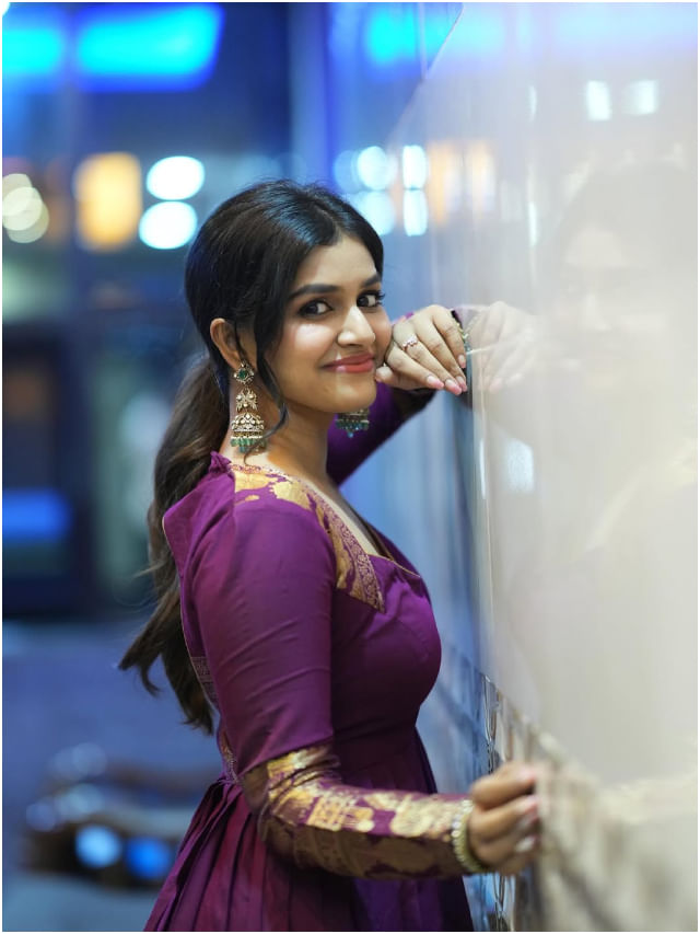 ಎಕ್ಕ ಚಿತ್ರದಲ್ಲಿ ನಟಿ ಸಂಜನಾ ಆನಂದ್ ಅಭಿನಯಿಸಿದ್ದಾರೆ.