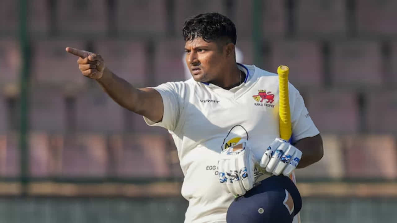 2 ತಿಂಗಳಲ್ಲಿ ಗುರುತೇ ಸಿಗದಷ್ಟು ಸಣ್ಣ ಆದ ಸರ್ಫರಾಜ್ ಖಾನ್: ಫೋಟೋ ನೋಡಿ 2 ತಿಂಗಳಲ್ಲಿ ಗುರುತೇ ಸಿಗದಷ್ಟು ಸಣ್ಣ ಆದ ಸರ್ಫರಾಜ್ ಖಾನ್: ಫೋಟೋ ನೋಡಿ