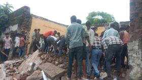 ರಾಜಸ್ಥಾನ: ಪ್ರಾರ್ಥನೆ ವೇಳೆ ಶಾಲೆಯ ಮೇಲ್ಛಾವಣಿ ಕುಸಿತ ರಾಜಸ್ಥಾನ: ಪ್ರಾರ್ಥನೆ ವೇಳೆ ಶಾಲೆಯ ಮೇಲ್ಛಾವಣಿ ಕುಸಿತ
