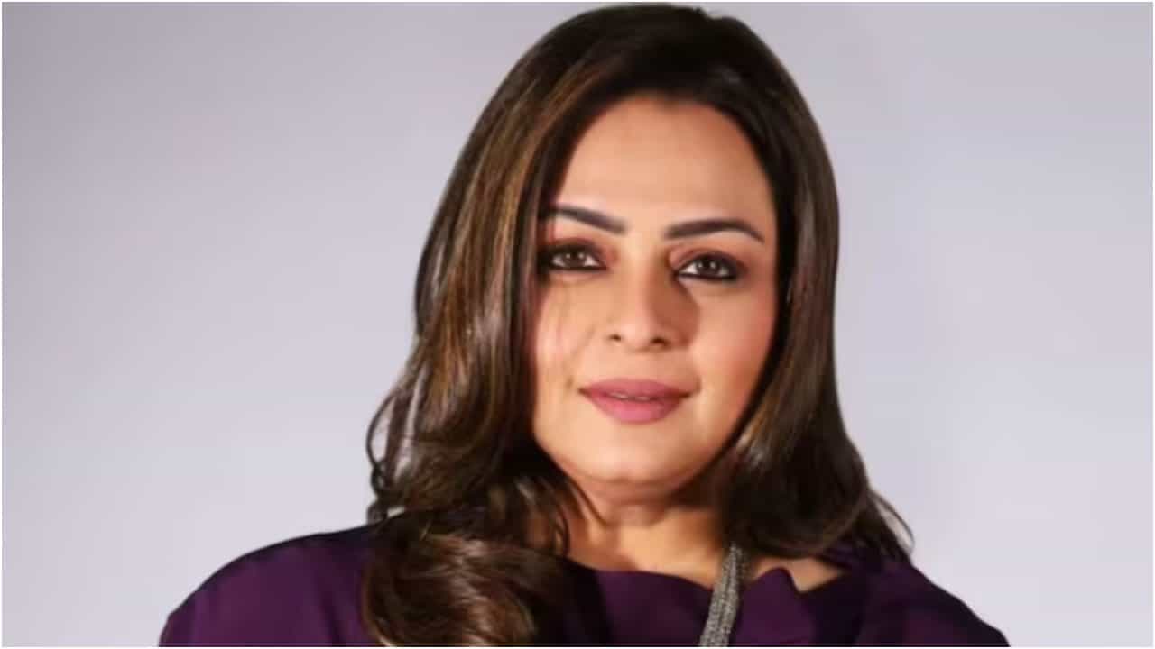 ‘ಶಿಲ್ಪಾ ಶಿರೋಡ್ಕರ್ನ ಶೂಟೌಟ್ ಮಾಡಲಾಗಿದೆ’; ಪೇಪರ್ನಲ್ಲಿ ಹೀಗೆ ವರದಿ ಆದಾಗ ‘ಶಿಲ್ಪಾ ಶಿರೋಡ್ಕರ್ನ ಶೂಟೌಟ್ ಮಾಡಲಾಗಿದೆ’; ಪೇಪರ್ನಲ್ಲಿ ಹೀಗೆ ವರದಿ ಆದಾಗ