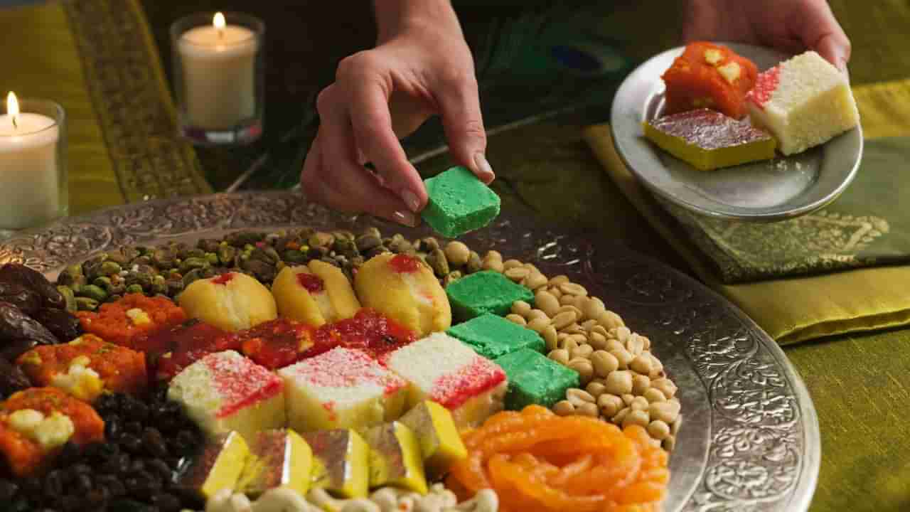 ಖಾಲಿ ಹೊಟ್ಟೆಯಲ್ಲಿ ಸಿಹಿತಿಂಡಿ ತಿನ್ನುವ ಅಭ್ಯಾಸ ನಿಮಗಿದ್ಯಾ? ಹಾಗಿದ್ರೆ ಈ ಸ್ಟೋರಿ ತಪ್ಪದೆ ಓದಿ