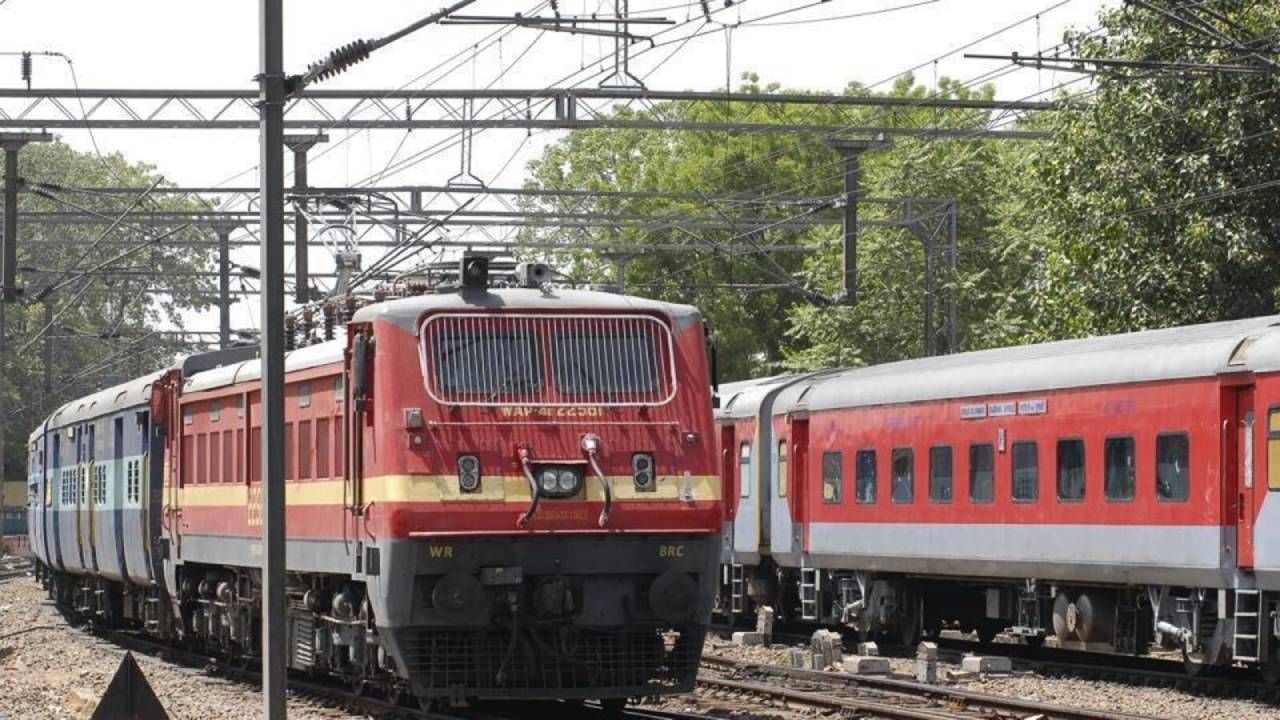 South Western Railway Jobs: 10ನೇ ತರಗತಿ ಅರ್ಹತೆಯೊಂದಿಗೆ ಯಾವುದೇ ಲಿಖಿತ ಪರೀಕ್ಷೆ ಇಲ್ಲದೇ ರೈಲ್ವೆಯಲ್ಲಿ ಉದ್ಯೋಗ ಪಡೆಯಿರಿ South Western Railway Jobs: 10ನೇ ತರಗತಿ ಅರ್ಹತೆಯೊಂದಿಗೆ ಯಾವುದೇ ಲಿಖಿತ ಪರೀಕ್ಷೆ ಇಲ್ಲದೇ ರೈಲ್ವೆಯಲ್ಲಿ ಉದ್ಯೋಗ ಪಡೆಯಿರಿ