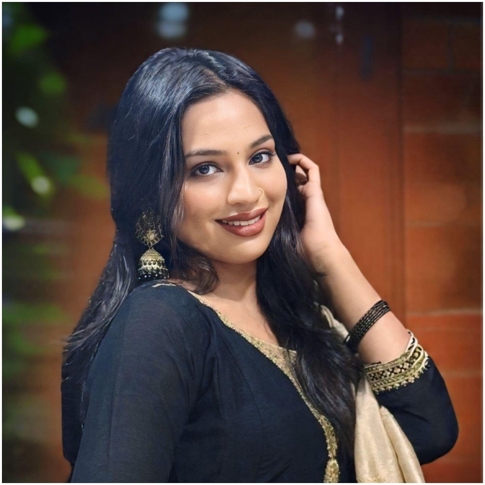 ಆ ಬಳಿಕ ತನಿಷ್ಕಾ ಹಾಗೂ ಅವರ ತಂದೆಯ ಬಳಿ ಮಾತನಾಡಿ ಆಡಿಷನ್ ಕೂಡ ಪಡೆದರು. ಆಡಿಷನ್ನಲ್ಲಿ ತನಿಷ್ಕಾ ಪಾಸ್ ಆದರು. ಹೀಗೆ ಅವರಿಗೆ ಆಫರ್ ಸಿಕ್ಕಿದೆ. ಅವರು ಈಗ ಸಿನಿಮಾಗಳಲ್ಲಿ ನಟಿಸಿ ಗಮನ ಸೆಳೆದಿದ್ದಾರೆ.