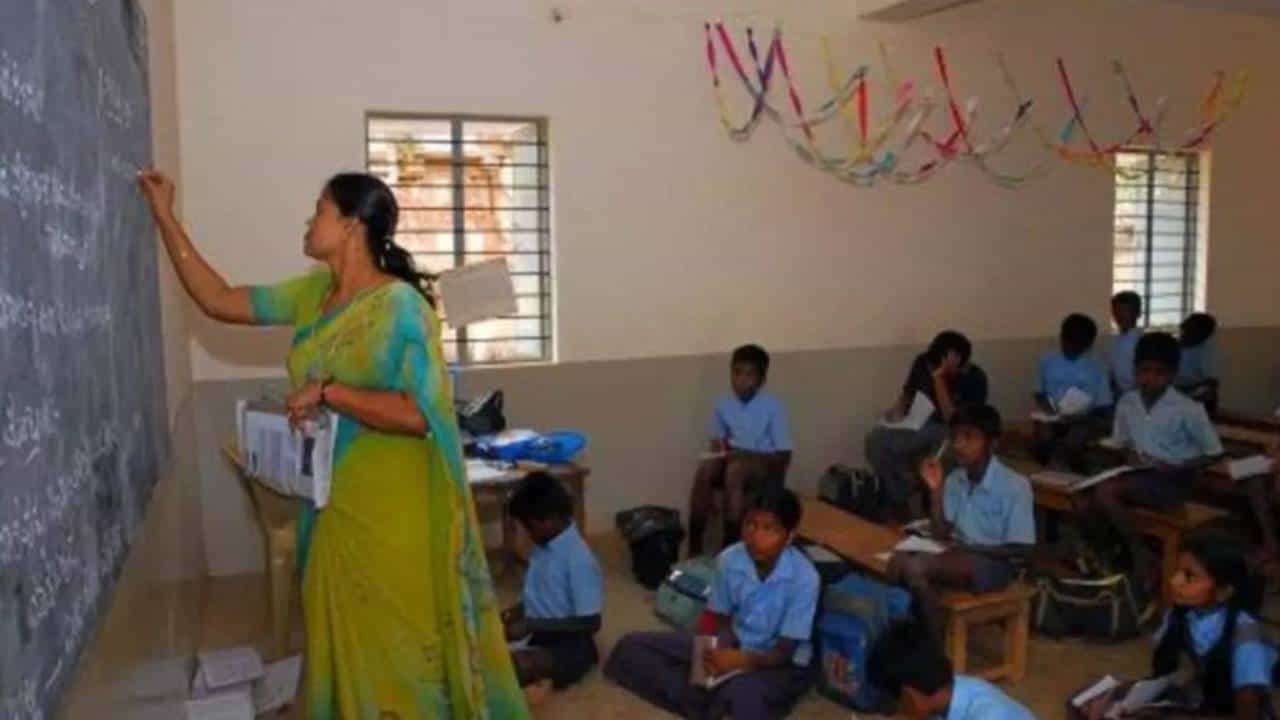 SSLC ಫಲಿತಾಂಶ ಕುಸಿತ: ಯಾದಗಿರಿ ಜಿಲ್ಲೆಯ ಸರ್ಕಾರಿ ಶಾಲೆಯ ಮುಖ್ಯ ಶಿಕ್ಷಕರಿಗೆ ನೋಟಿಸ್​