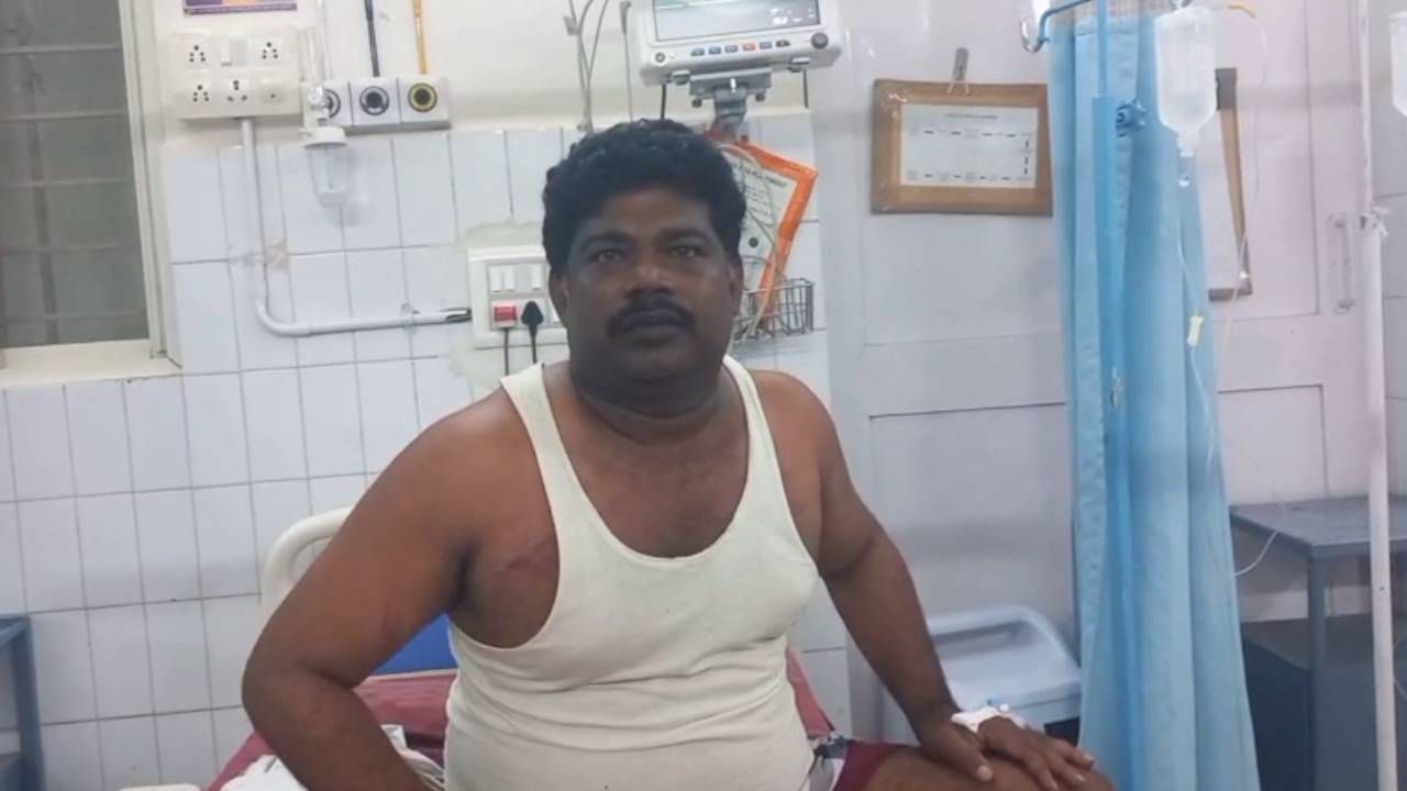 ಜೂಜು ಅಡ್ಡೆ ಬಗ್ಗೆ ಮಾಹಿತಿ ನೀಡಿದ್ದಕ್ಕೆ ವಿಶೇಷ ಚೇತನ ವ್ಯಕ್ತಿ ಮೇಲೆ ಪೊಲೀಸರಿಂದ ಹಲ್ಲೆ ಆರೋಪ ಜೂಜು ಅಡ್ಡೆ ಬಗ್ಗೆ ಮಾಹಿತಿ ನೀಡಿದ್ದಕ್ಕೆ ವಿಶೇಷ ಚೇತನ ವ್ಯಕ್ತಿ ಮೇಲೆ ಪೊಲೀಸರಿಂದ ಹಲ್ಲೆ ಆರೋಪ