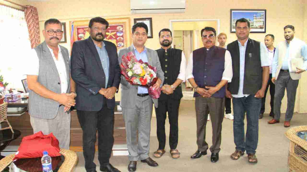 ವಿಶ್ವ ಮಲಯಾಳಿ ಮಂಡಳಿ ನಿಯೋಗದಿಂದ ನೇಪಾಳದ ಸಚಿವರ ಭೇಟಿ; ಕೇರಳಿಗರ ಅಭಿವೃದ್ಧಿ ಕುರಿತು ಚರ್ಚೆ