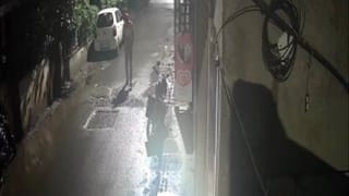 ಧರ್ಮಸ್ಥಳ ಜಾಥಾ ಕೈಗೊಂಡಿರುವ ವಕೀಲರು ಮತ್ತು ಪೊಲೀಸರ ನಡುವೆ ಎಸ್ಐಟಿ ಕಚೇರಿ ಬಳಿ ವಾಗ್ವಾದ