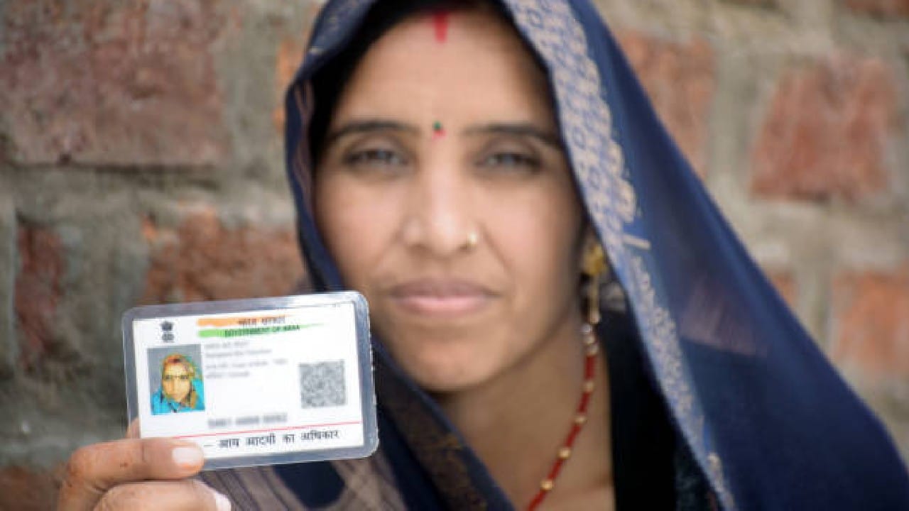 'ಆಧಾರ್ ಪೌರತ್ವದ ದಾಖಲೆಯಲ್ಲ'; ಚುನಾವಣಾ ಆಯೋಗಕ್ಕೆ ಸುಪ್ರೀಂ ಕೋರ್ಟ್ ಬೆಂಬಲ