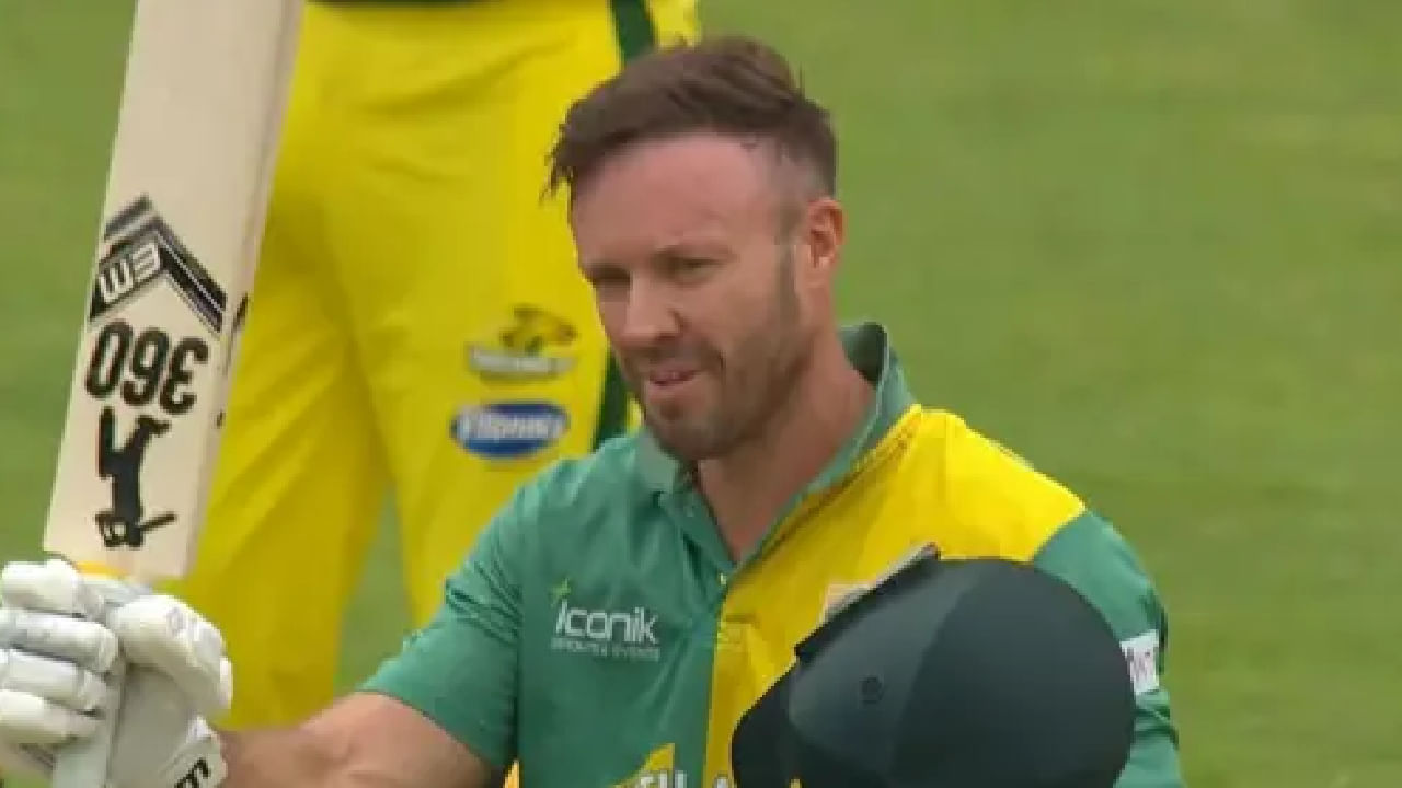 ಈ 429 ರನ್​ಗಳಲ್ಲಿ ಎಬಿಡಿ ಬ್ಯಾಟ್​ನಿಂದ ಮೂರು ಭರ್ಜರಿ ಶತಕಗಳು ಮೂಡಿಬಂದಿವೆ. ಇಂಗ್ಲೆಂಡ್ ಚಾಂಪಿಯನ್ಸ್ ವಿರುದ್ಧದ ಪಂದ್ಯದಲ್ಲಿ ಕೇವಲ 41 ಎಸೆತಗಳಲ್ಲಿ ಸೆಂಚುರಿ ಸಿಡಿಸಿದ್ದ ಡಿವಿಲಿಯರ್ಸ್ ಆ ಬಳಿಕ ಆಸ್ಟ್ರೇಲಿಯಾ ಚಾಂಪಿಯನ್ಸ್ ವಿರುದ್ಧ 39 ಎಸೆತಗಳಲ್ಲಿ ಶತಕ ಬಾರಿಸಿದ್ದರು. ಇನ್ನು ನಿರ್ಣಾಯಕವಾಗಿದ್ದ ಪಾಕಿಸ್ತಾನ್ ಚಾಂಪಿಯನ್ಸ್​ ವಿರುದ್ಧದ ಫೈನಲ್ ಪಂದ್ಯದಲ್ಲೂ ಎಬಿಡಿ ಅಬ್ಬರಿಸಿದ್ದಾರೆ.