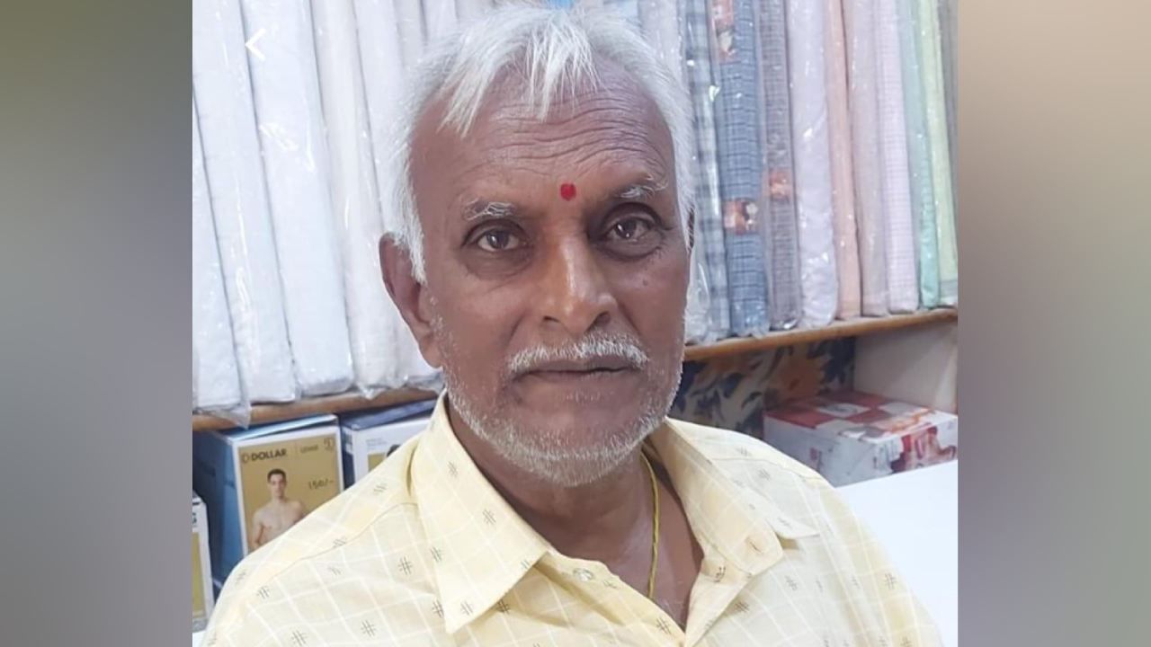 71 ವಯಸ್ಸಾದ್ರೂ ಬುದ್ಧಿ ಇಲ್ಲ: ಕೆಲಸ ಕೊಡಿಸುವುದಾಗಿ ಲಕ್ಷಾಂತರ ರೂ. ಹಣ ಪೀಕಿದ ವೃದ್ಧ 71 ವಯಸ್ಸಾದ್ರೂ ಬುದ್ಧಿ ಇಲ್ಲ: ಕೆಲಸ ಕೊಡಿಸುವುದಾಗಿ ಲಕ್ಷಾಂತರ ರೂ. ಹಣ ಪೀಕಿದ ವೃದ್ಧ