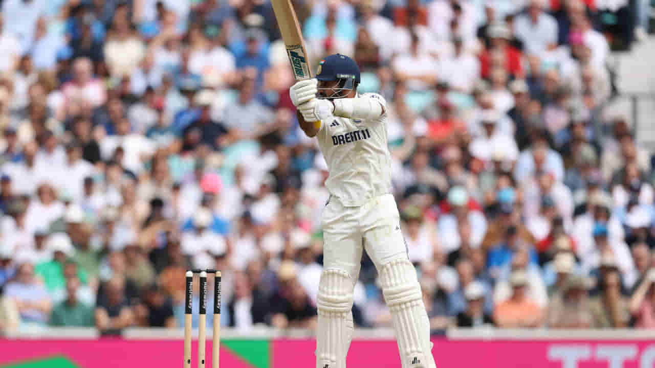 IND vs ENG: ಸ್ಮರಣೀಯ ಅರ್ಧಶತಕ; ಭಾರತದ ಇನ್ನಿಂಗ್ಸ್ಗೆ ಭರವಸೆಯ ದೀಪವಿಟ್ಟ ಆಕಾಶ್