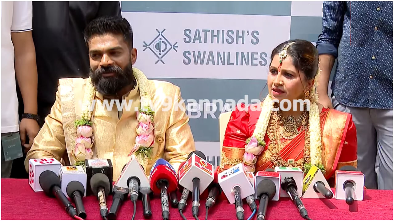 ನಾನು ಕೋಟ್ಯಧಿಪತಿ ಅಲ್ಲ, ಐಟಿ ಕಂಪನಿ ಕೆಲಸ ಮಾಡ್ತೀನಿ: ಅನುಶ್ರೀ ಪತಿ ಸ್ಪಷ್ಟನೆ ನಾನು ಕೋಟ್ಯಧಿಪತಿ ಅಲ್ಲ, ಐಟಿ ಕಂಪನಿ ಕೆಲಸ ಮಾಡ್ತೀನಿ: ಅನುಶ್ರೀ ಪತಿ ಸ್ಪಷ್ಟನೆ