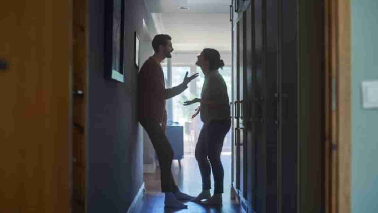 ಜಗಳದ ವೇಳೆ ಬಾಯ್‌ಫ್ರೆಂಡ್ ಮೇಲೆ ಹಲ್ಲೆ ನಡೆಸಿ, ಆತನ ಗುಪ್ತಾಂಗವನ್ನು ಗಾಯಗೊಳಿಸಿದ ಮಹಿಳೆ