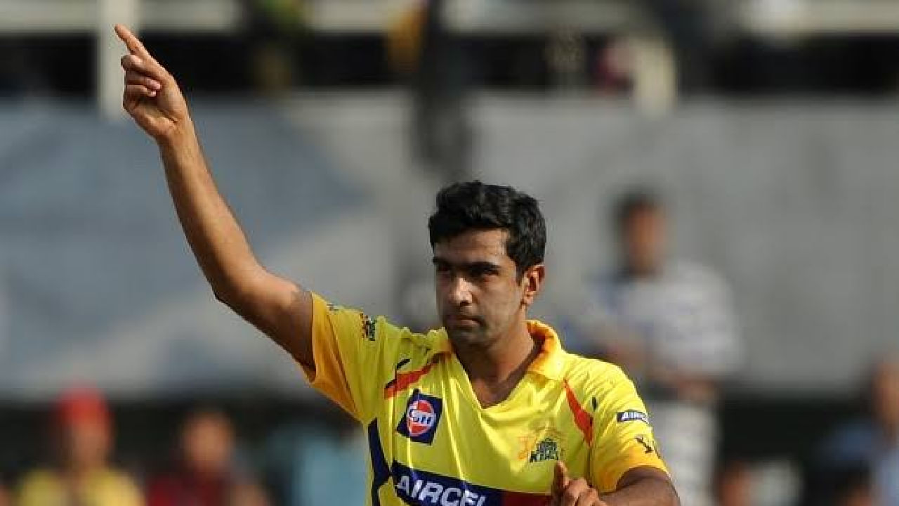 2009 ರಲ್ಲಿ ಐಪಿಎಲ್ ಕೆರಿಯರ್ ಆರಂಭಿಸಿದ್ದ ರವಿಚಂದ್ರನ್ ಅಶ್ವಿನ್ ಚೆನ್ನೈ ಸೂಪರ್ ಕಿಂಗ್ಸ್, ಪಂಜಾಬ್ ಕಿಂಗ್ಸ್, ರೈಸಿಂಗ್ ಪುಣೆ ಸೂಪರ್ ಜೈಂಟ್ಸ್, ಡೆಲ್ಲಿ ಕ್ಯಾಪಿಟಲ್ಸ್ ಹಾಗೂ ರಾಜಸ್ಥಾನ್ ರಾಯಲ್ಸ್ ಪರ ಕಣಕ್ಕಿಳಿದಿದ್ದರು. ಅಲ್ಲದೆ ಕಳೆದ ಸೀಸನ್​ ಮೂಲಕ ಸಿಎಸ್​ಕೆ ತಂಡಕ್ಕೆ ಮರಳಿದ್ದರು.