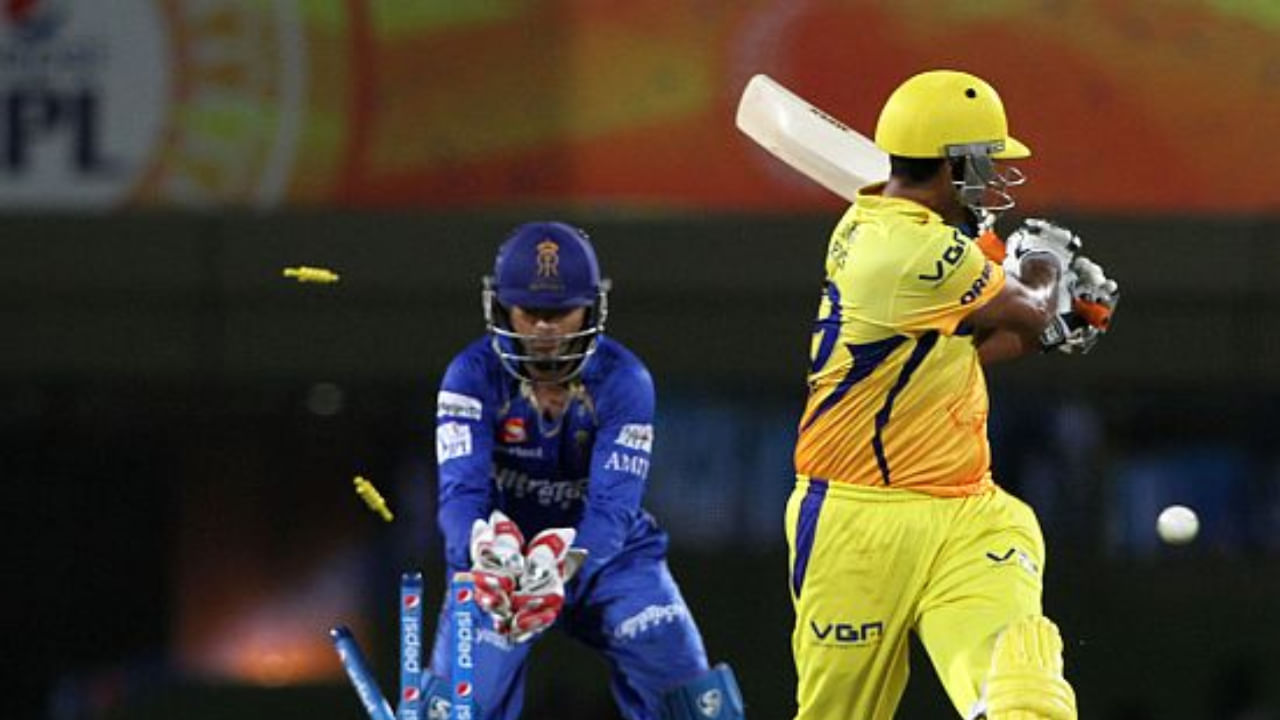 ಇಡೀ ಆವೃತ್ತಿಯಲ್ಲಿ ಅಶ್ವಿನ್ 186 ಎಸೆತಗಳನ್ನು ಬೌಲ್ ಮಾಡಿ 283 ರನ್‌ಗಳನ್ನು ಬಿಟ್ಟುಕೊಟ್ಟರು. ಹಾಗೆಯೇ ಅಶ್ವಿನ್ ಬ್ಯಾಟಿಂಗ್‌ನಲ್ಲಿಯೂ ಸಂಪೂರ್ಣವಾಗಿ ವಿಫಲರಾದರು. ಆಡಿದ 9 ಪಂದ್ಯಗಳಲ್ಲಿ ಕೇವಲ 33 ರನ್‌ಗಳನ್ನು ಗಳಿಸಿದರು. ಇದರಲ್ಲಿ ಕೇವಲ 3 ಬೌಂಡರಿ ಮತ್ತು 1 ಸಿಕ್ಸರ್ ಮಾತ್ರ ಸೇರಿತ್ತು.