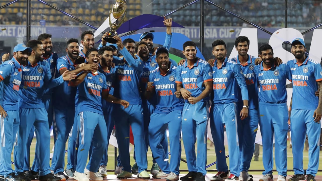 Asia Cup: ಇದು ಏಷ್ಯಾಕಪ್ನ ಎಷ್ಟನೇ ಆವೃತ್ತಿ? ಭಾರತ ಎಷ್ಟು ಬಾರಿ ಟ್ರೋಫಿ ಗೆದ್ದಿದೆ ಗೊತ್ತಾ? Asia Cup: ಇದು ಏಷ್ಯಾಕಪ್ನ ಎಷ್ಟನೇ ಆವೃತ್ತಿ? ಭಾರತ ಎಷ್ಟು ಬಾರಿ ಟ್ರೋಫಿ ಗೆದ್ದಿದೆ ಗೊತ್ತಾ?