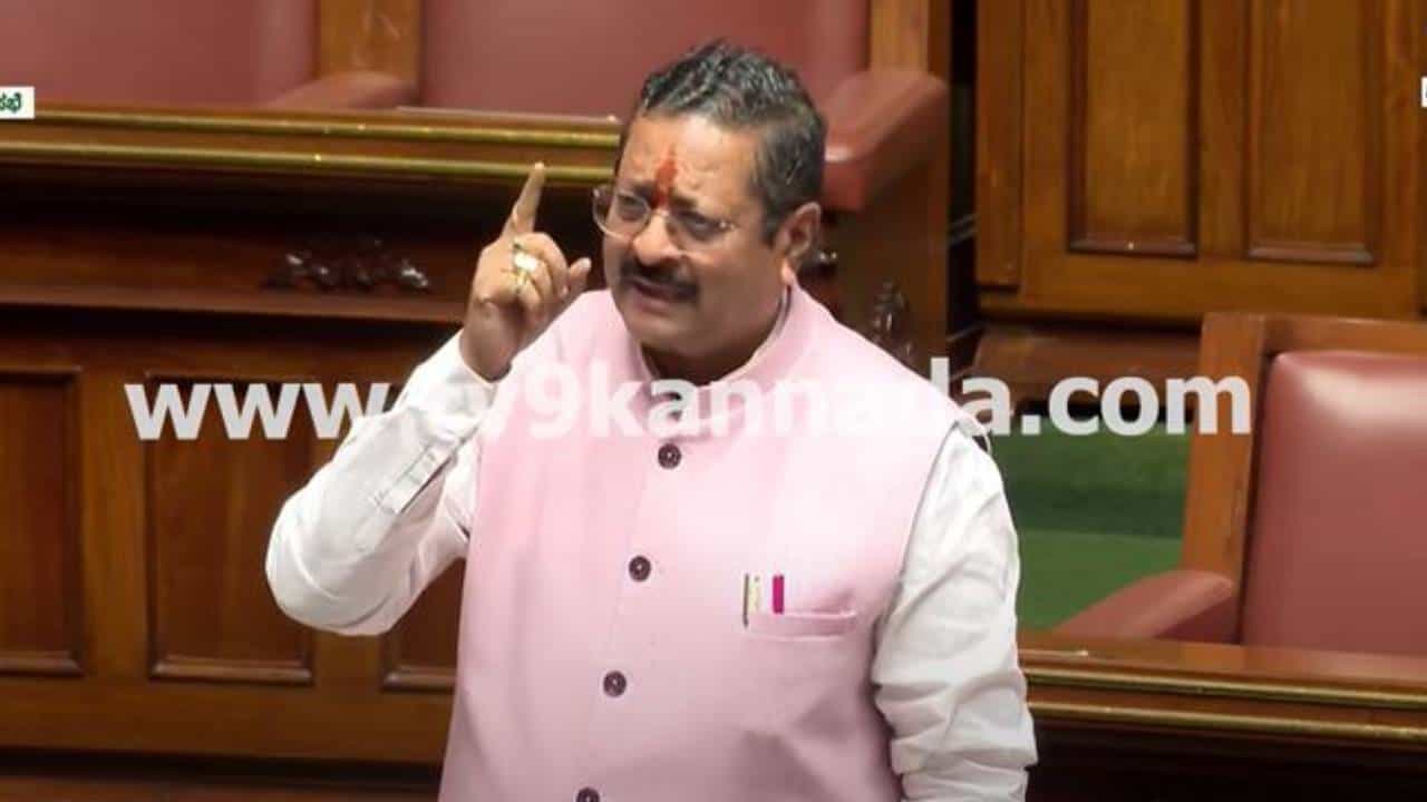Karnataka Assembly session: ಆರ್ಟಿಐ ಕಾರ್ಯಕರ್ತರು ಐಷಾರಾಮಿ ಬದುಕು ನಡೆಸುತ್ತಿರುವ ಬ್ಲ್ಯಾಕ್ಮೇಲರ್ಗಳು: ಯತ್ನಾಳ್ Karnataka Assembly session: ಆರ್ಟಿಐ ಕಾರ್ಯಕರ್ತರು ಐಷಾರಾಮಿ ಬದುಕು ನಡೆಸುತ್ತಿರುವ ಬ್ಲ್ಯಾಕ್ಮೇಲರ್ಗಳು: ಯತ್ನಾಳ್