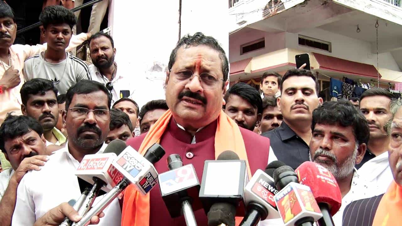 ಹಿಂದೂ ಯುವಕರು ಮುಸ್ಲಿಂ ಯುವತಿಯರನ್ನು ಮದುವೆಯಾದರೆ 5 ಲಕ್ಷ ರೂ. ಕೊಡಲಾಗುವುದು: ಯತ್ನಾಳ್​