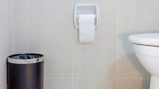 ಅಮ್ಮನನ್ನು ಅಪ್ಪ ಲೈಟರ್​​ನಿಂದ ಸುಟ್ಟು ಕೊಂದ್ರು, ಪೊಲೀಸರೆದುರು ಸತ್ಯ ಬಿಚ್ಚಿಟ್ಟ ಮಗ