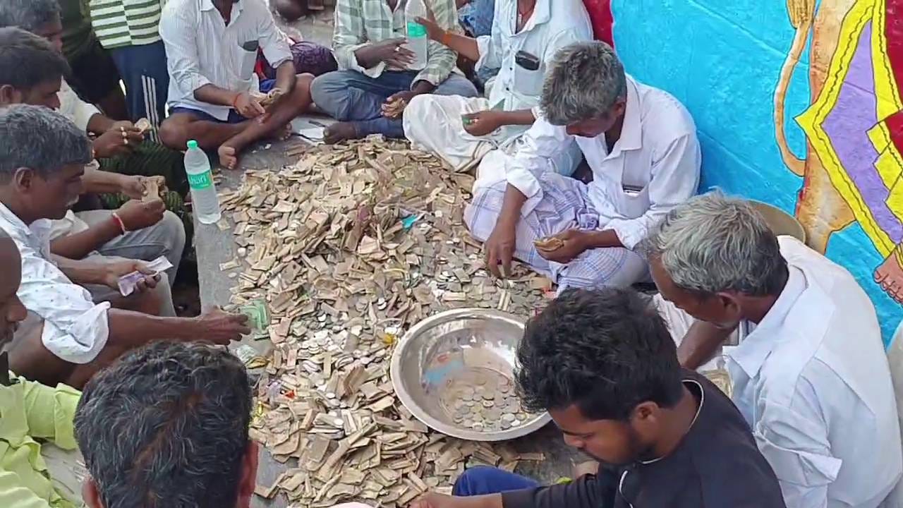 Beggar Donated Rs 1.8 Lakh to Anjaneya Swamy Temple Renovation in Raichur