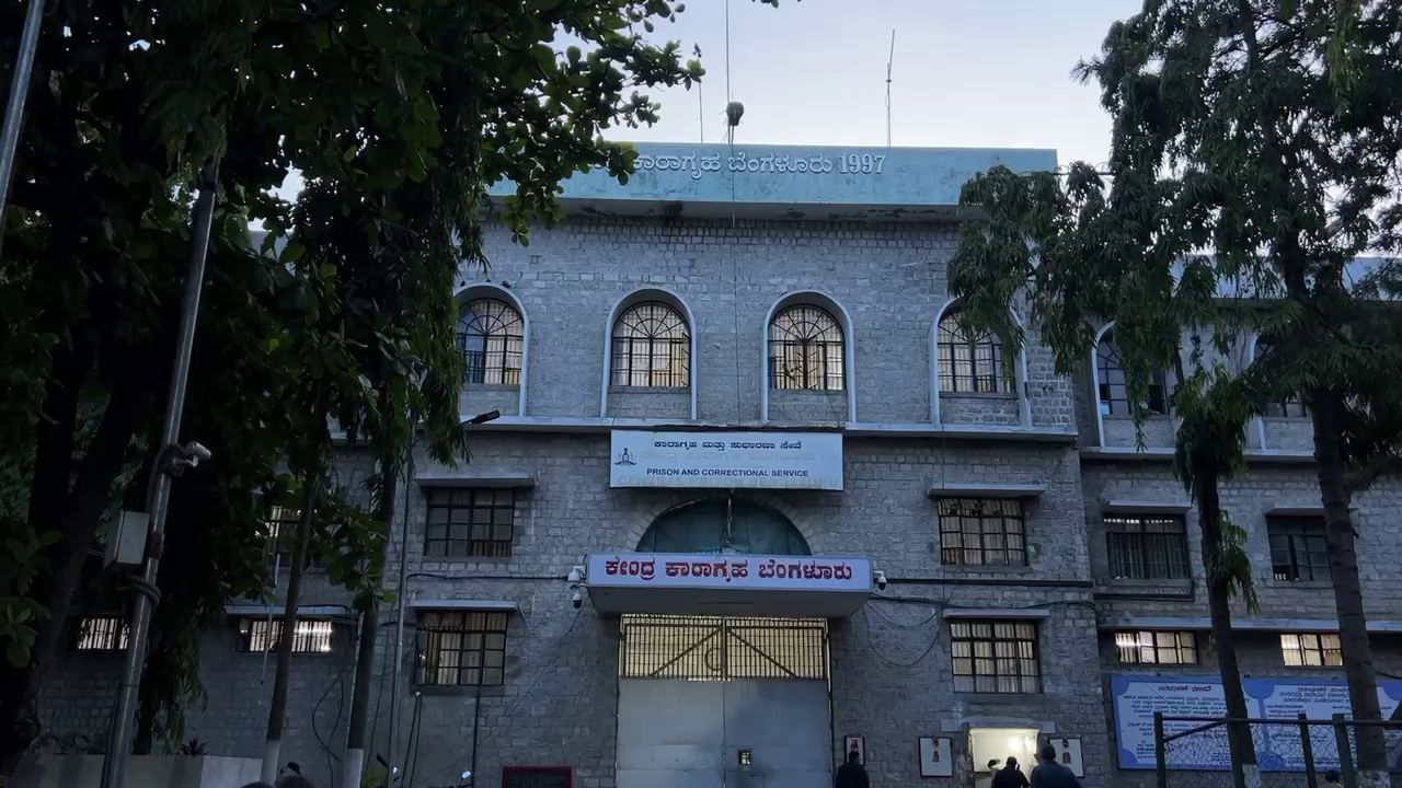 ಜೈಲಿನೊಳಗೂ ಗೂಂಡಾಗಿರಿ: ಖೈದಿ ಮೇಲೆ ಮಾರಣಾಂತಿಕವಾಗಿ ಹಲ್ಲೆ