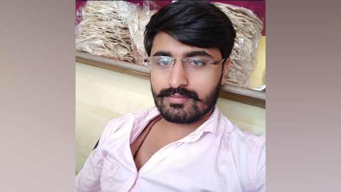 ಮದುವೆಯಾಗವಂತೆ ದುಂಬಾಲು ಬಿದ್ದ ಮಹಿಳೆ: ಬಿದರ್ನ ಐಬಿಯಲ್ಲಿ ಯುವಕನ ಶವ ಪತ್ತೆ ಮದುವೆಯಾಗವಂತೆ ದುಂಬಾಲು ಬಿದ್ದ ಮಹಿಳೆ: ಬಿದರ್ನ ಐಬಿಯಲ್ಲಿ ಯುವಕನ ಶವ ಪತ್ತೆ
