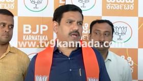 ವೃಥಾ ಆರೋಪ ಮಾಡುವ ಕಾಂಗ್ರೆಸ್ ಮೂರ್ಖರ ಪಕ್ಷವಾಗಿ ಮಾರ್ಪಟ್ಟಿದೆ: ವಿಜಯೇಂದ್ರ