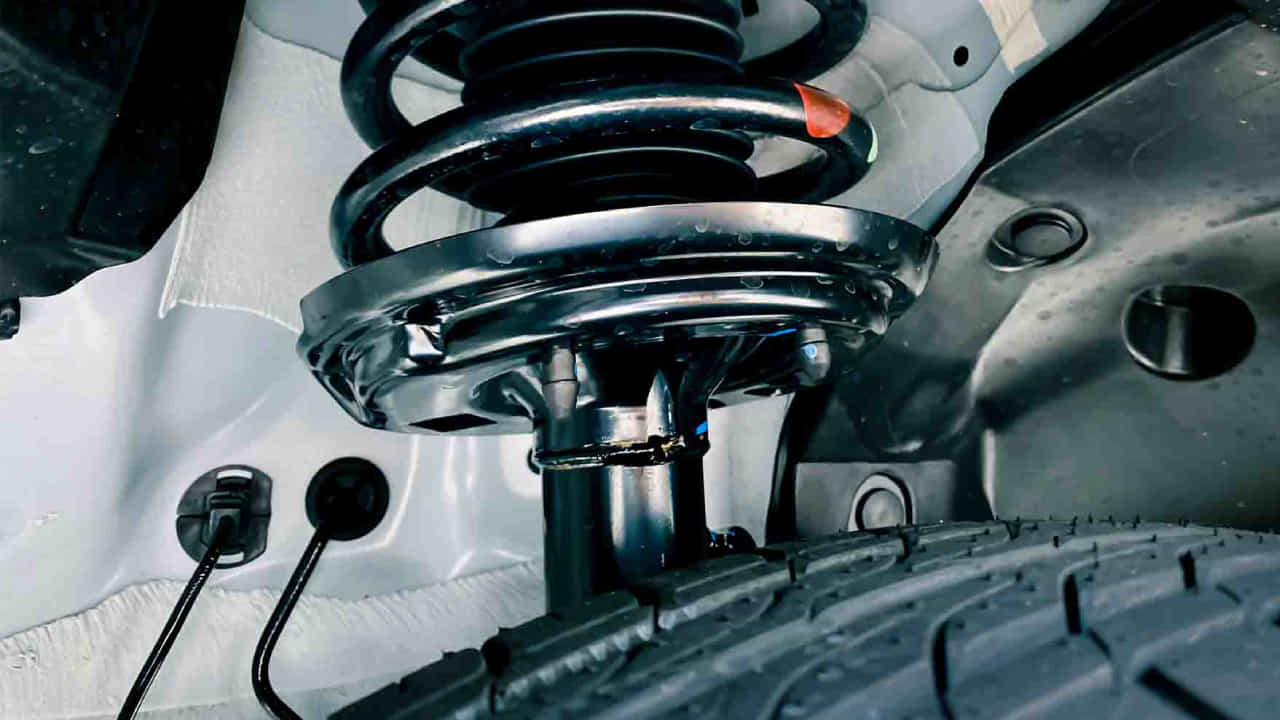 Auto Tips: ಕಾರಿನ ಸಸ್ಪೆನ್ಷನ್ ಹಾಳಾಗಲು ಇದುವೇ ಕಾರಣ: ಡ್ರೈವಿಂಗ್ ಮಾಡುವಾಗ ಈ ತಪ್ಪು ಮಾಡಬೇಡಿ