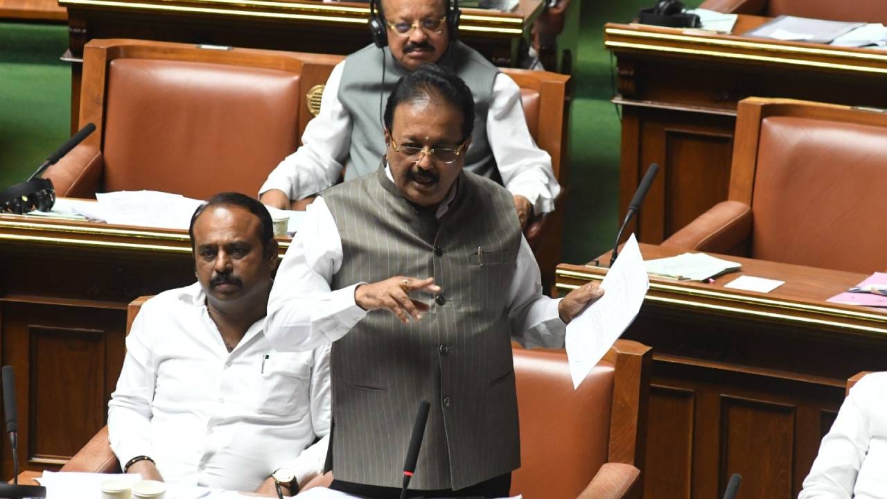 ಕರ್ನಾಟಕದಲ್ಲಿ ಯೂರಿಯಾ ಕೊರೆತೆಗೆ ಕಾರಣವೇನು? ವಿಧಾಸಭೆಯಲ್ಲಿ ಉತ್ತರ ನೀಡಿದ ಕೃಷಿ ಸಚಿವ