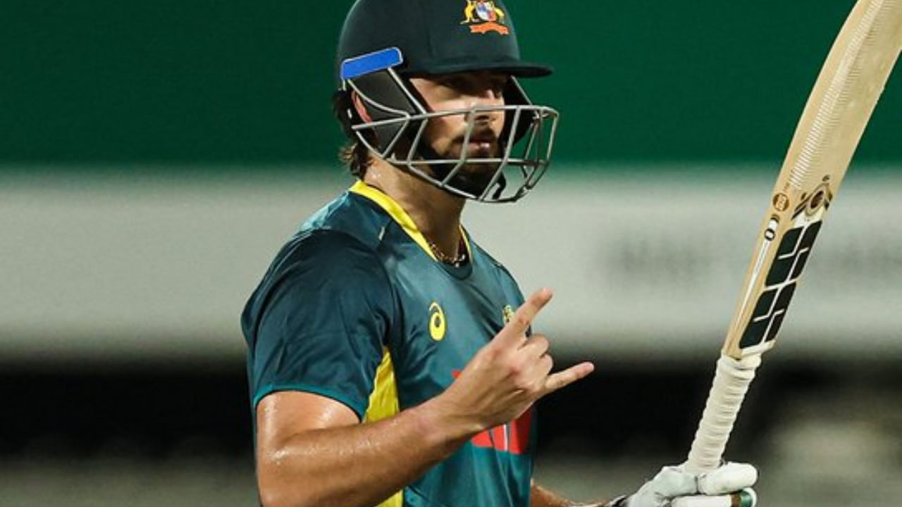 ಈ ಪಂದ್ಯದಲ್ಲಿ ಮೊದಲು ಬ್ಯಾಟಿಂಗ್‌ ಮಾಡಿದ ಆಸ್ಟ್ರೇಲಿಯಾ ತಂಡಕ್ಕೆ ಉತ್ತಮ ಆರಂಭ ಸಿಗಲಿಲ್ಲ. ಆದಾಗ್ಯೂ ಕ್ಯಾಮರೂನ್ ಗ್ರೀನ್ ಹಾಗೂ ಟಿಮ್ ಡೇವಿಡ್ ತಮ್ಮ ಹೊಡಿಬಡಿ ಆಟದ ಮೂಲಕ ತಂಡವನ್ನು ಸುಸ್ಥಿತಿಗೆ ತಂದರು. ಈ ವೇಳೆ ದಾಳಿಗಿಳಿದ ಎಂಫಾಕಾ ಆಸೀಸ್ ಮಧ್ಯಮ ಕ್ರಮಾಂಕವನ್ನು ಕಾಡುವಲ್ಲಿ ಯಶಸ್ವಿಯಾದರು.