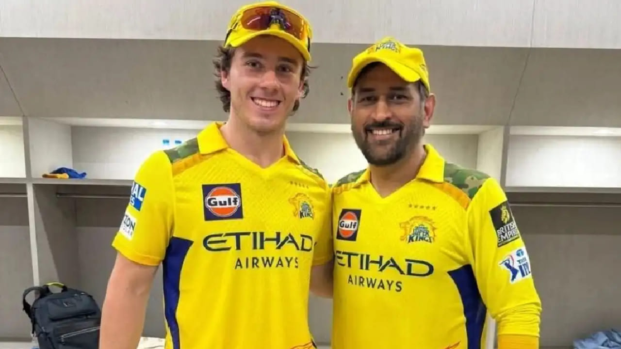 ಗುರ್ಜಪ್ನೀತ್ ಸಿಂಗ್ ಬದಲಿಗೆ ಕೊನೆಯ 6 ಪಂದ್ಯಗಳಿರುವಾಗ ಚೆನ್ನೈ ಸೂಪರ್ ಕಿಂಗ್ಸ್ ತಂಡಕ್ಕೆ ಎಂಟ್ರಿ ಕೊಟ್ಟಿದ್ದ ಡೆವಾಲ್ಡ್ ಬ್ರೆವಿಸ್ ಅವರನ್ನು ಆಯ್ಕೆ ಮಾಡಲು ನಿರ್ಧರಿಸಲಾಗಿದೆ. ಅದರಂತೆ 2025 ರಿಂದ 2027 ರವರೆಗೆ ಬ್ರೆವಿಸ್ ಜೊತೆ ಸಿಎಸ್ಕೆ ಫ್ರಾಂಚೈಸಿ ಮೂರು ವರ್ಷಗಳ ಒಪ್ಪಂದ ಮಾಡಿಕೊಂಡಿದೆ.