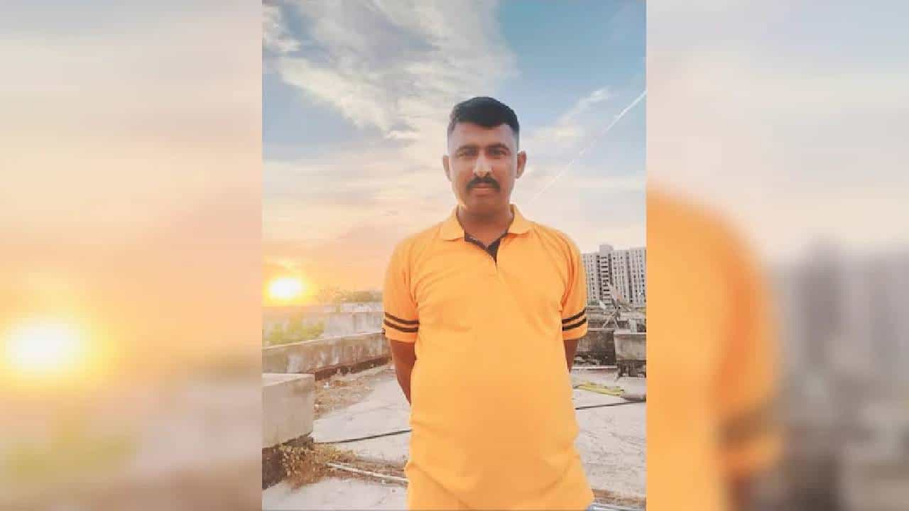ಅಪ್ರಾಪ್ತ ಮಗನ ಎದುರೇ ಪತಿಯ ಕೊಂದು ತಾನೂ ಆತ್ಮಹತ್ಯೆಗೆ ಶರಣಾದ ಮಹಿಳೆ ಅಪ್ರಾಪ್ತ ಮಗನ ಎದುರೇ ಪತಿಯ ಕೊಂದು ತಾನೂ ಆತ್ಮಹತ್ಯೆಗೆ ಶರಣಾದ ಮಹಿಳೆ