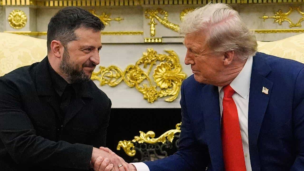 Trump Zelenskyy Meet: ರಷ್ಯಾ-ಉಕ್ರೇನ್ ಯುದ್ಧ ಕೊನೆಗೊಳ್ಳಲಿದೆ, ಝೆಲೆನ್ಸ್ಕಿ ಜತೆ ಸಭೆ ಬಳಿಕ ಟ್ರಂಪ್ ಘೋಷಣೆ Trump Zelenskyy Meet: ರಷ್ಯಾ-ಉಕ್ರೇನ್ ಯುದ್ಧ ಕೊನೆಗೊಳ್ಳಲಿದೆ, ಝೆಲೆನ್ಸ್ಕಿ ಜತೆ ಸಭೆ ಬಳಿಕ ಟ್ರಂಪ್ ಘೋಷಣೆ