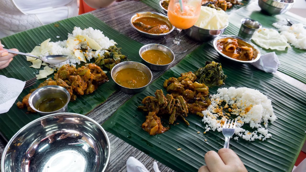 ಬಾಳೆ ಎಲೆ ಊಟ ಅಂತ ಅಸಡ್ಡೆ ಮಾಡುವವರು ಇದ್ರಿಂದ ಸಿಗುವ ಪ್ರಯೋಜನ ತಿಳಿದ್ರೆ ಶಾಕ್ ಆಗುವುದು ಖಂಡಿತ
